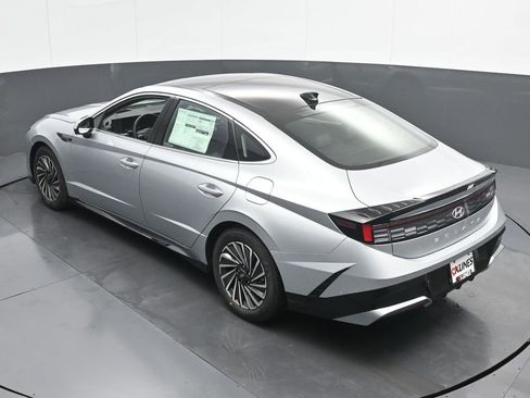 Used 2025 Hyundai Sonata Limited image 47