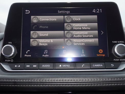 Used 2022 Nissan Rogue SV image 15