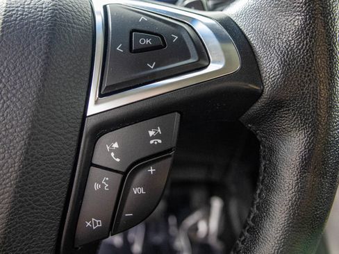 Used 2018 Ford Edge SEL w/ Equipment Group 201A AWD/4WD image 32