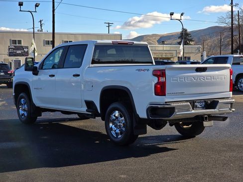 Used 2023 Chevrolet Silverado 2500 W/T w/ WT Convenience Package image 3