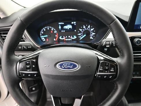 Used 2022 Ford Escape SE w/ Cold Weather Package AWD/4WD image 13