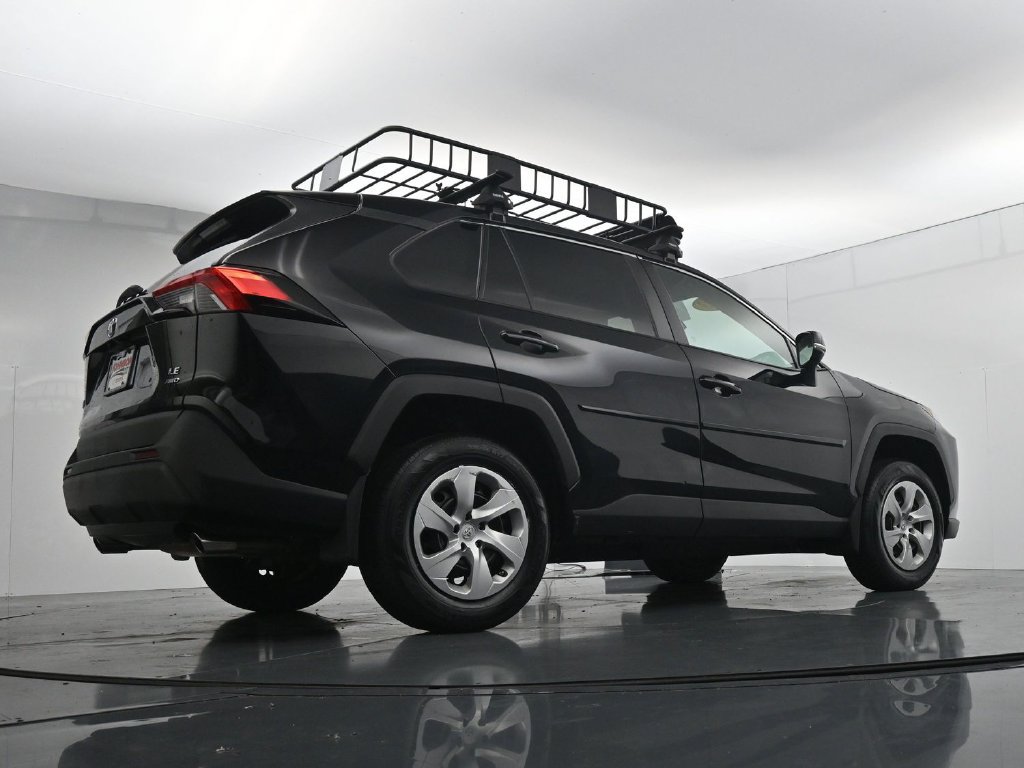 Used 2023 Toyota RAV4 LE AWD/4WD image 38