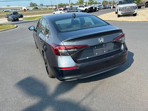 Used 2025 Honda Civic Sport image 11