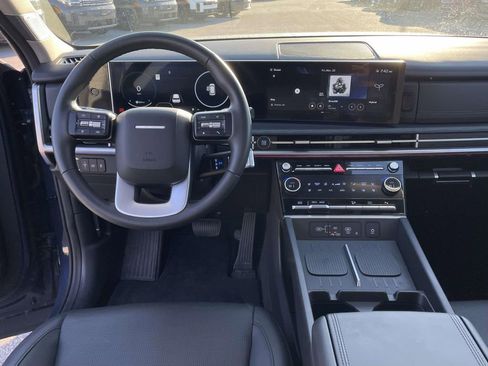 Certified 2025 Hyundai Santa Fe Limited image 5