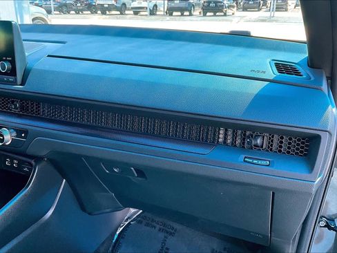 Used 2023 Honda CR-V Sport image 18