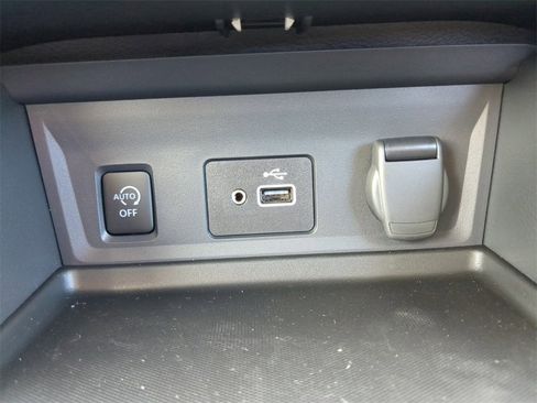 New 2025 Nissan Sentra S image 30