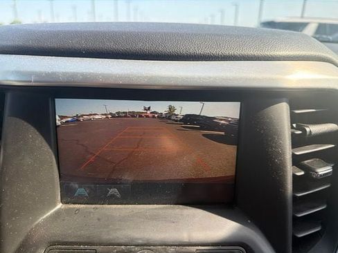 Used 2018 GMC Acadia SLE FWD image 14