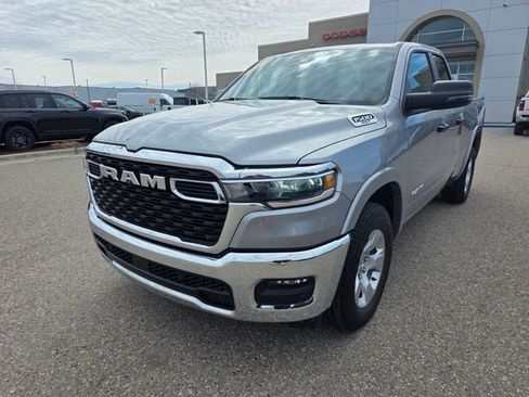 Used 2025 RAM 1500 Big Horn AWD/4WD image 2