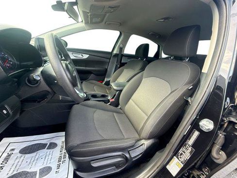 Used 2023 Kia Forte LXS FWD image 13