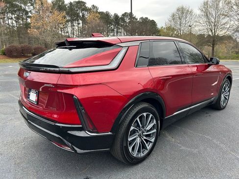 Used 2024 Cadillac Lyriq Sport image 22