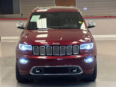 Used 2018 Jeep Grand Cherokee Overland RWD image 3