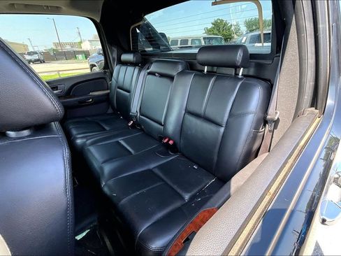 Used 2008 Chevrolet Avalanche LTZ w/ LTZ Preferred Equipment Group AWD/4WD image 33