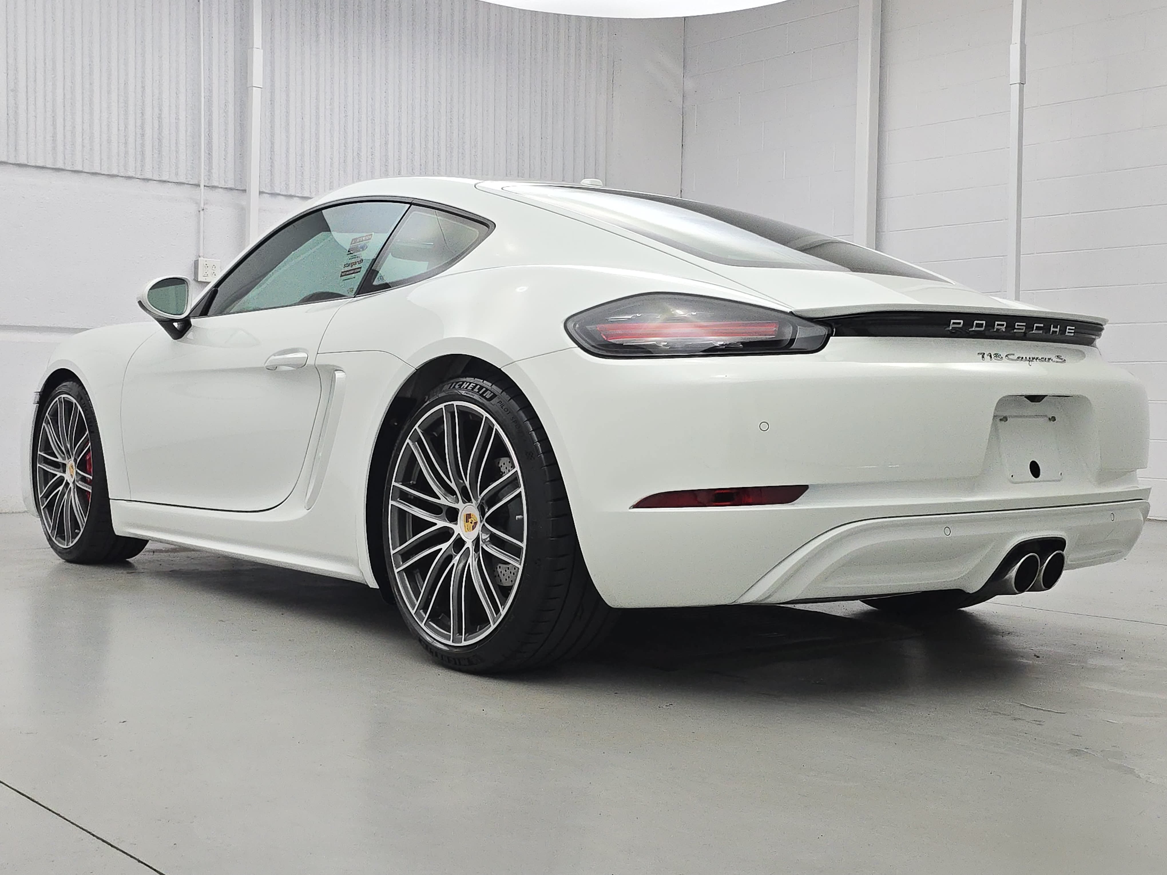 Certified 2025 Porsche 718 Cayman S RWD image 3