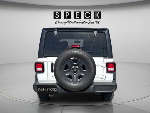 Used 2023 Jeep Wrangler Sport AWD/4WD image 7