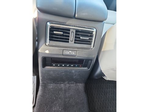 Used 2025 MAZDA CX-90 3.3 Turbo w/ Preferred Package AWD/4WD image 16