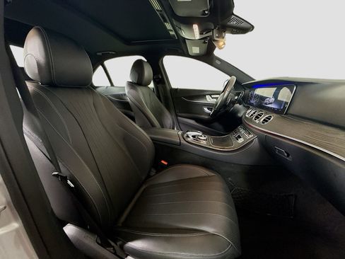 Used 2020 Mercedes-Benz E 350 E 350 w/ Parking Assistance Package image 29