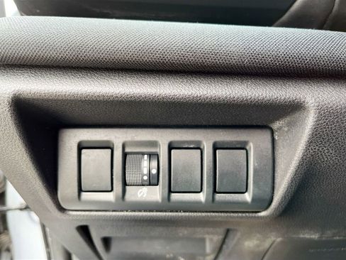 Used 2024 Subaru Outback Premium AWD/4WD image 10