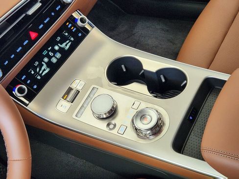 New 2026 Genesis GV70 2.5T Advanced AWD/4WD image 15