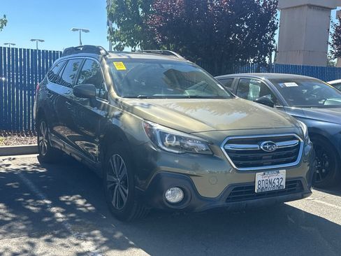 Used 2018 Subaru Outback 2.5i Limited AWD/4WD image 2
