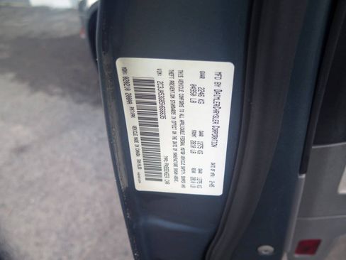 Used 2005 Chrysler 300 Touring RWD image 24