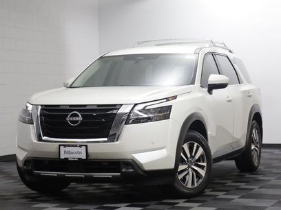 Used 2023 Nissan Pathfinder SL