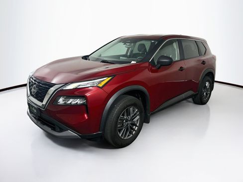 Used 2023 Nissan Rogue S AWD/4WD image 3