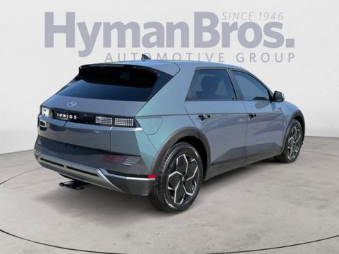 Used 2024 Hyundai Ioniq 5 SEL RWD image 3