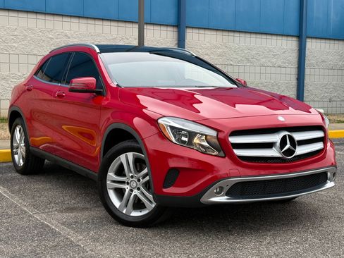 Used 2017 Mercedes-Benz GLA 250 4MATIC image 3