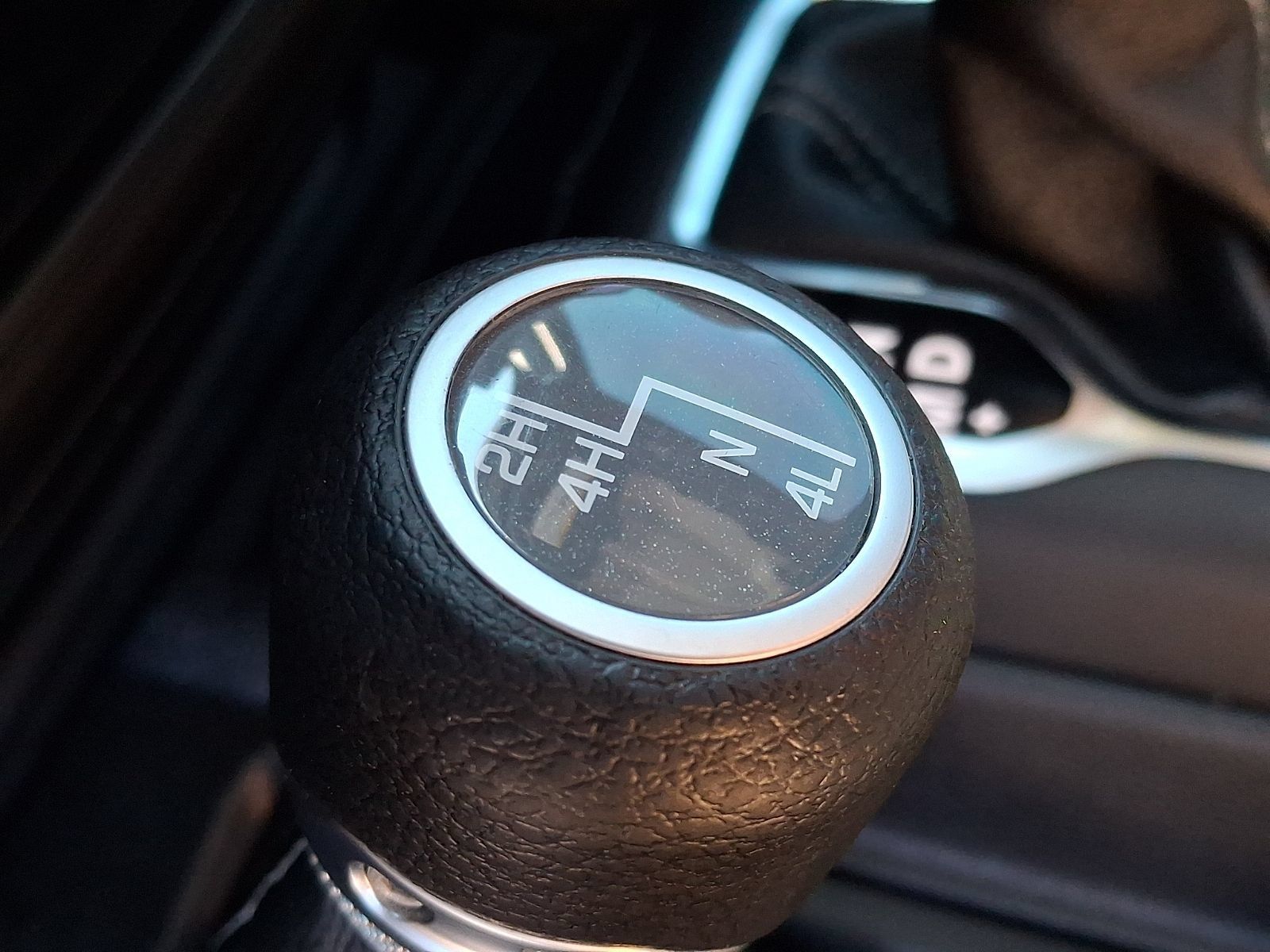 Used 2020 Jeep Wrangler Unlimited Sahara AWD/4WD image 25