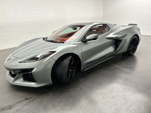 Used 2023 Chevrolet Corvette Z06 w/ Battery Protection Package image 4