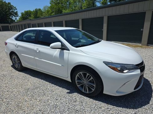 Certified 2017 Toyota Camry SE FWD image 8