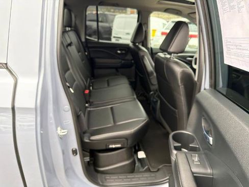 Used 2023 Honda Ridgeline RTL-E image 39
