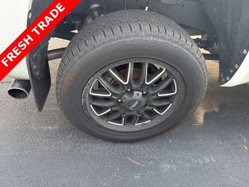 Used 2018 Toyota Tundra SR5 w/ SR5 Upgrade Package image 14