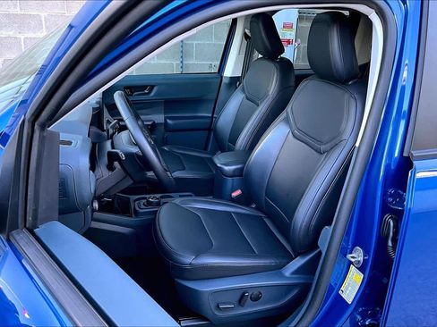 Certified 2023 Ford Maverick Lariat w/ Lariat Luxury Package image 8