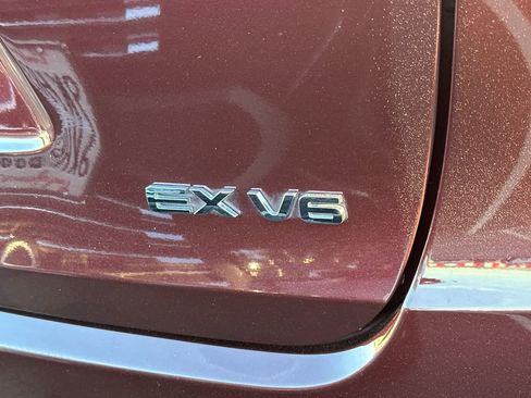 Used 2017 Kia Sorento EX image 6