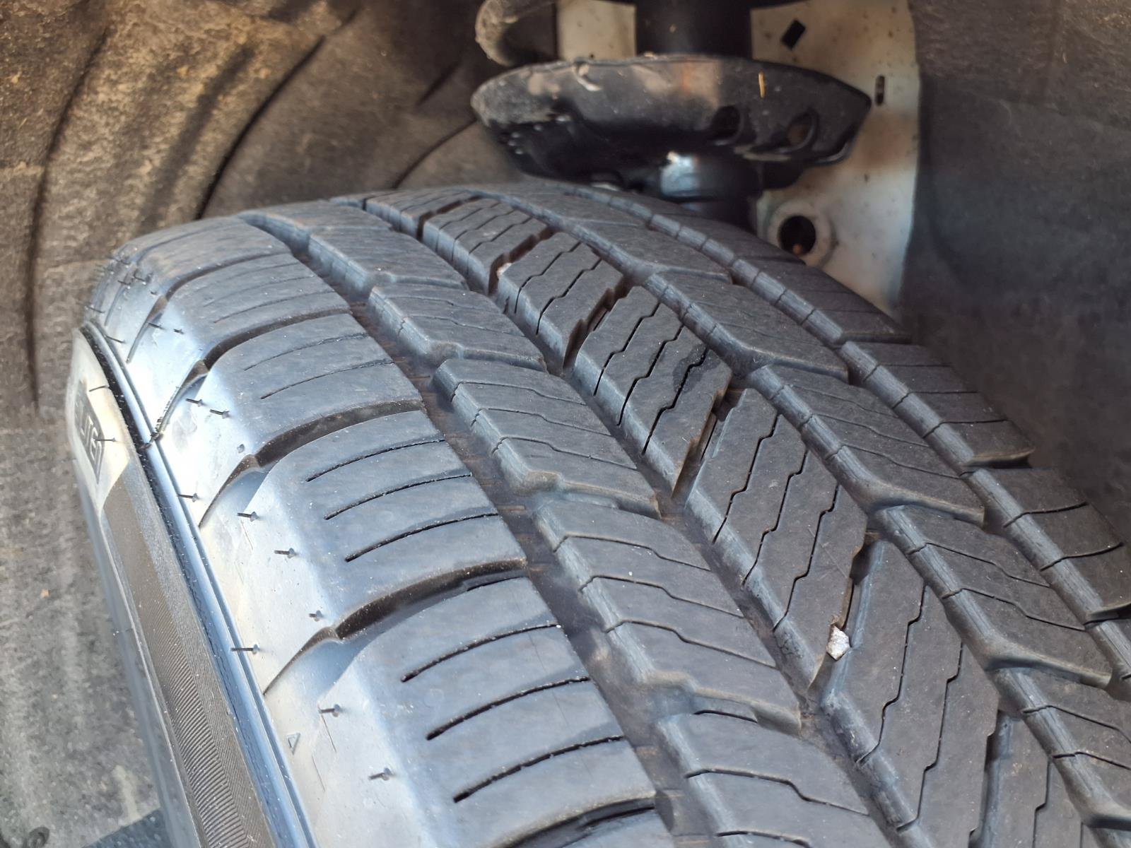 Used 2021 Chevrolet Equinox LT FWD image 36