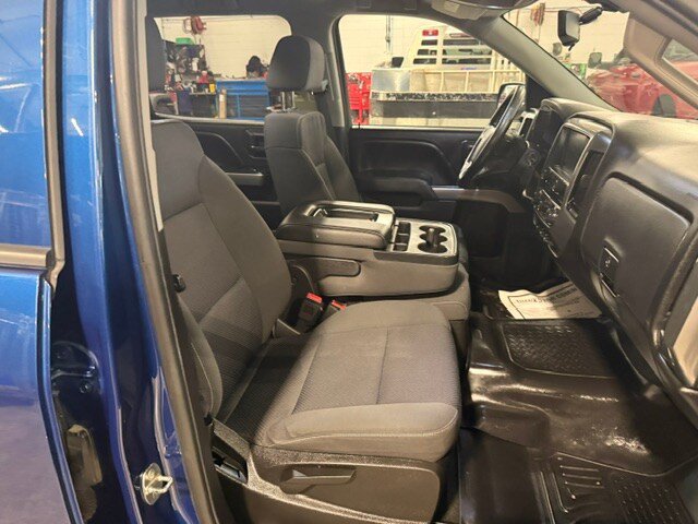 Used 2017 Chevrolet Silverado 1500 LT w/ All Star Edition AWD/4WD image 10