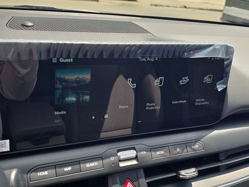 New 2026 Kia K4 FWD image 21