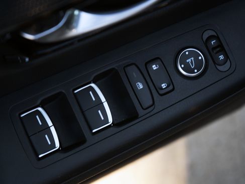 Certified 2025 Honda CR-V EX-L image 38