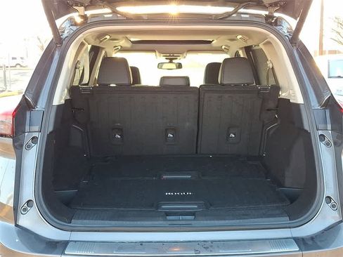 Used 2024 Nissan Rogue SL w/ SL Premium Package image 30