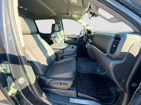 Used 2022 GMC Sierra 1500 SLT w/ X31 Off-Road Package image 15