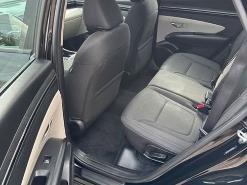 Used 2023 Hyundai Tucson SE image 11