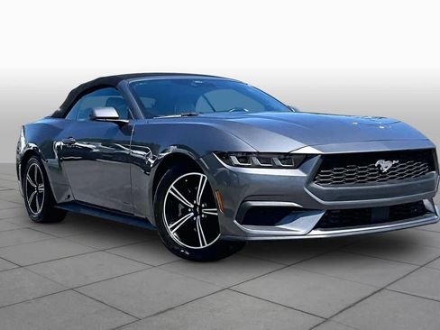 Used 2024 Ford Mustang Premium image 3