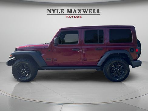 Used 2021 Jeep Wrangler Unlimited Sport AWD/4WD image 8