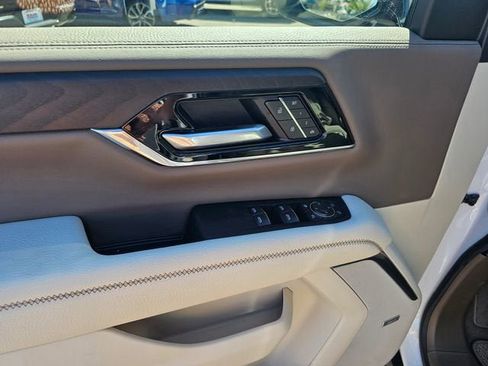 New 2026 GMC Yukon XL Denali w/ Denali Reserve Package AWD/4WD image 25
