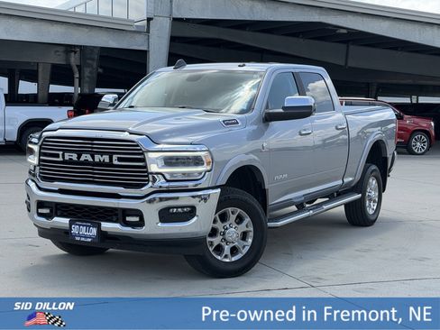 Used 2022 RAM 2500 Laramie AWD/4WD image 1
