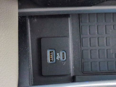 Used 2020 Ford Expedition XLT w/ Equipment Group 202A RWD image 22