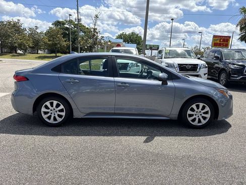 Used 2024 Toyota Corolla LE FWD image 2