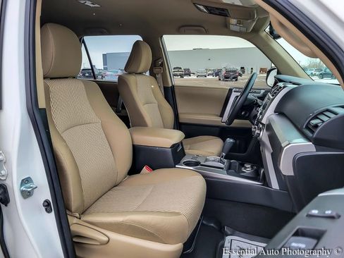 Used 2020 Toyota 4Runner SR5 image 31