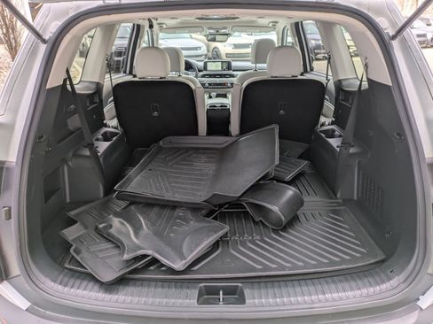 Used 2022 Kia Telluride S image 32